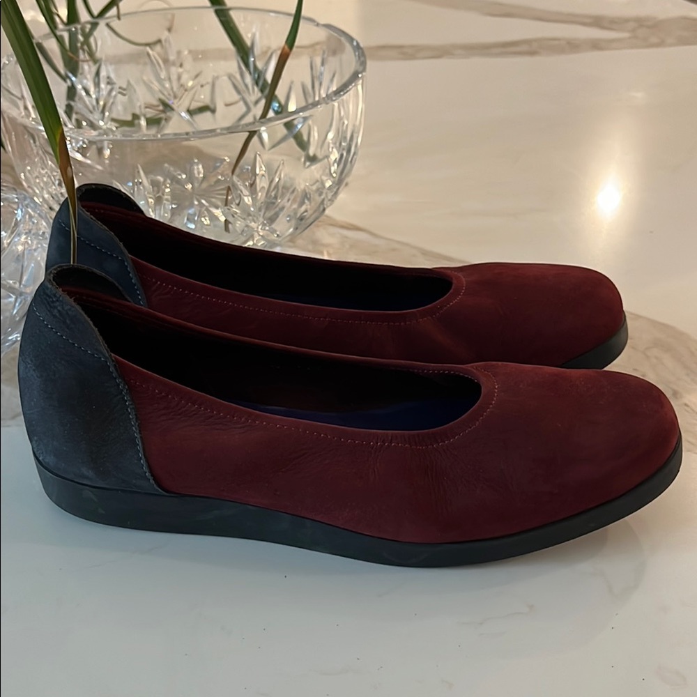 EUC Arche nubuck leather dark burgundy slip on ballet flats with grey heel